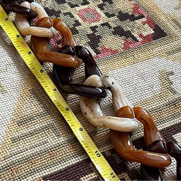 Statement Chain Link Necklace - Picture 3 of 5